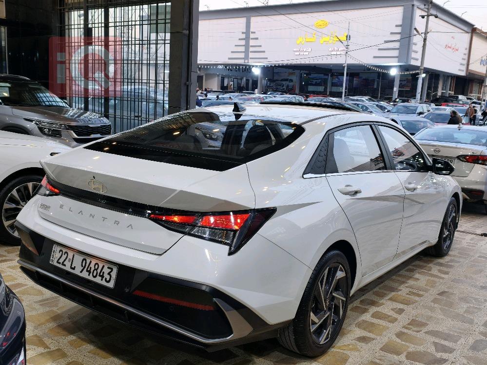 هيونداي النترا